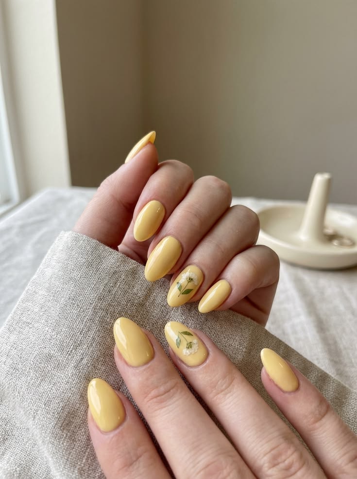 Butter Yellow Pearl Accent Nails