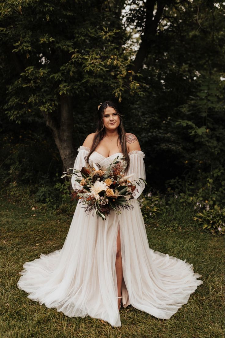 Plus Size Wedding Outfit Ideas That Flatter Every Curve