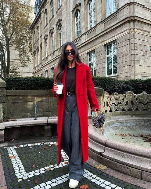 Christmas Outfit Ideas That Feel Cozy, Not Costume-y